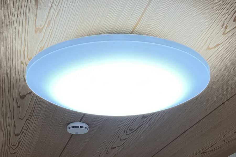 照明器具取り付け